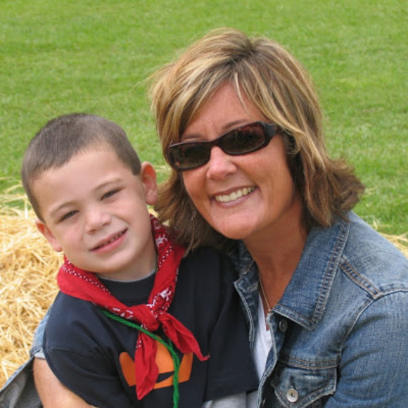 Meet your Posher, Gina - Picture 1 of 1